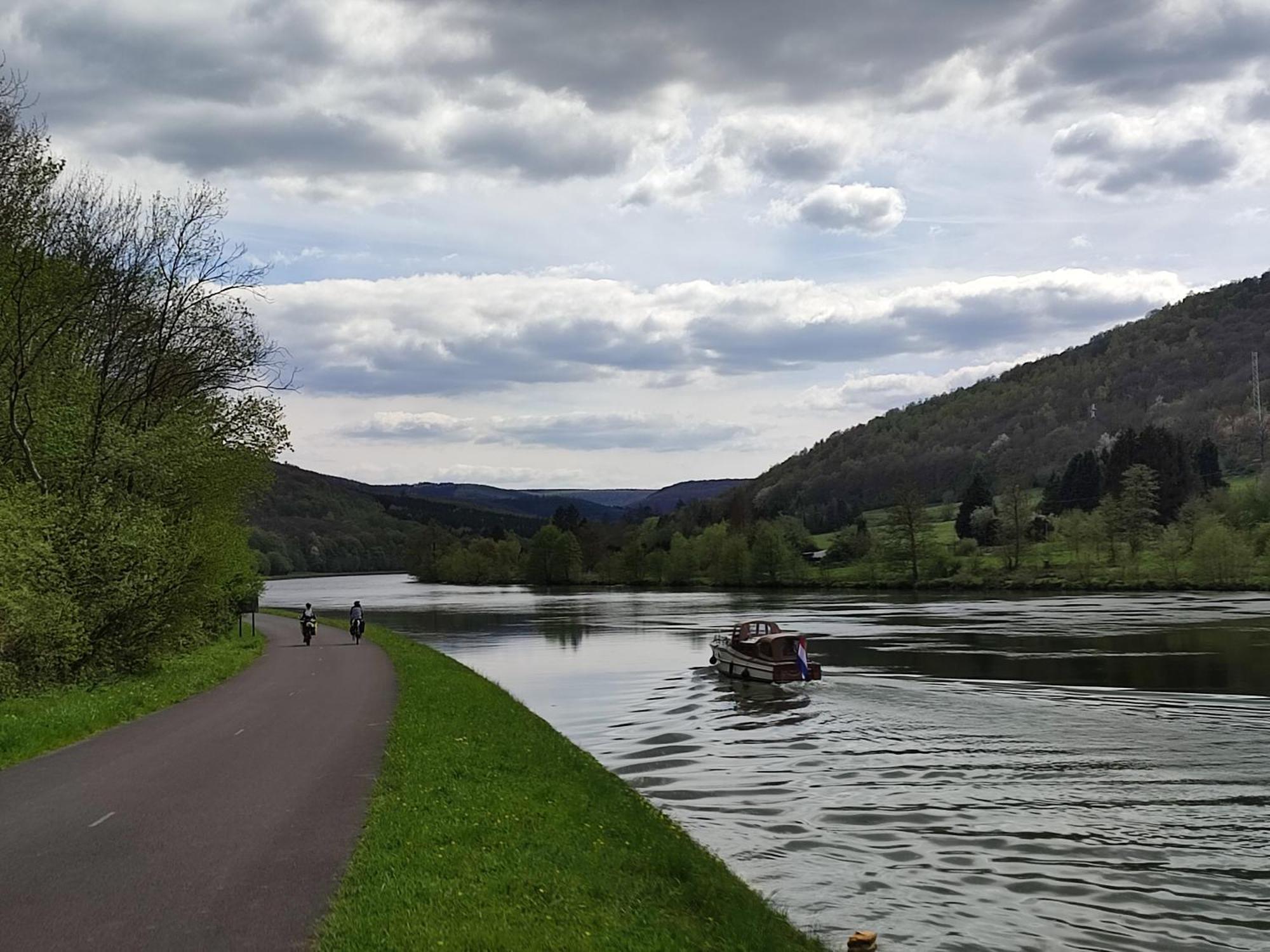 Entre Meuse Et Foret Revin エクステリア 写真