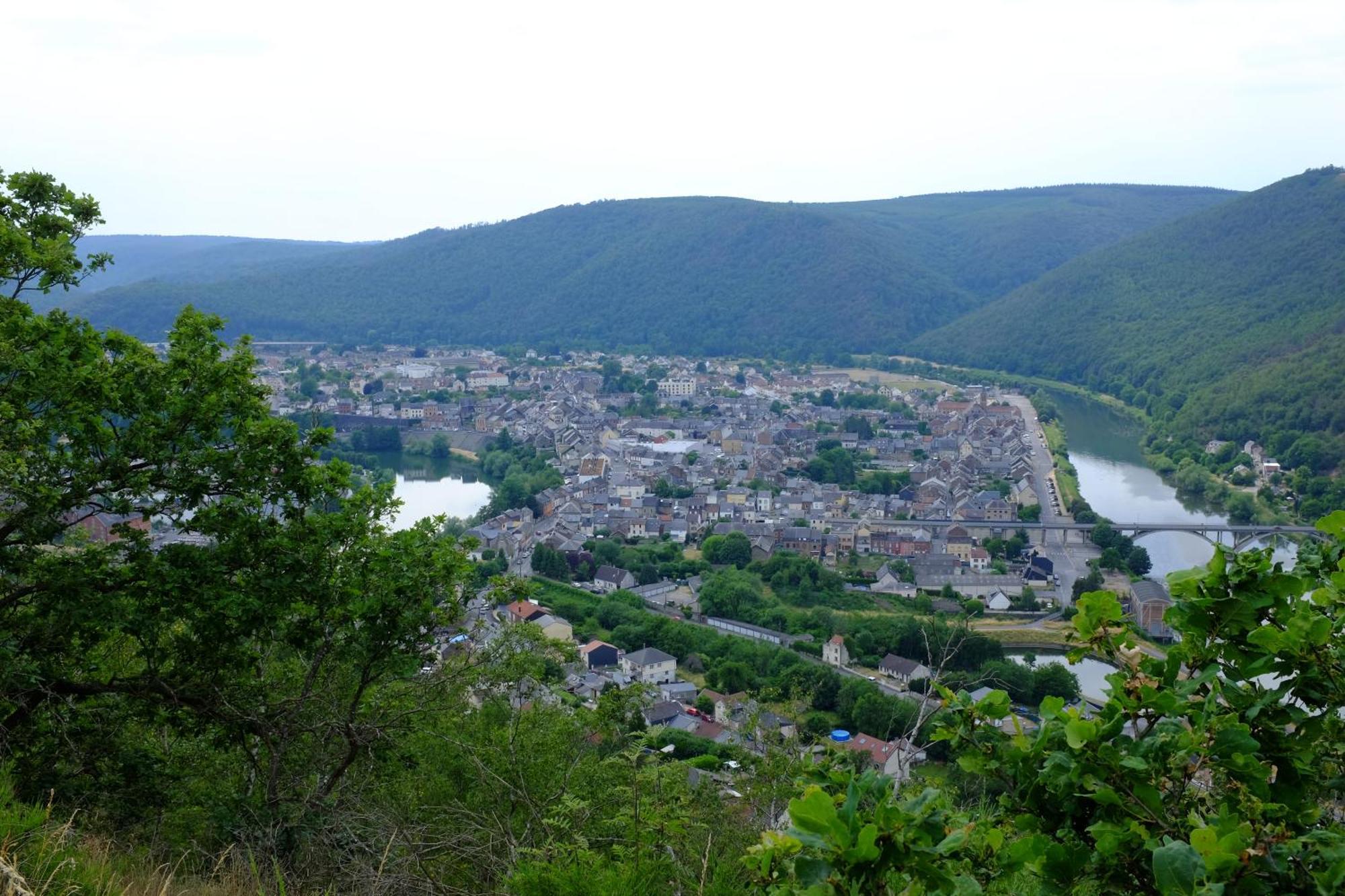 Entre Meuse Et Foret Revin エクステリア 写真